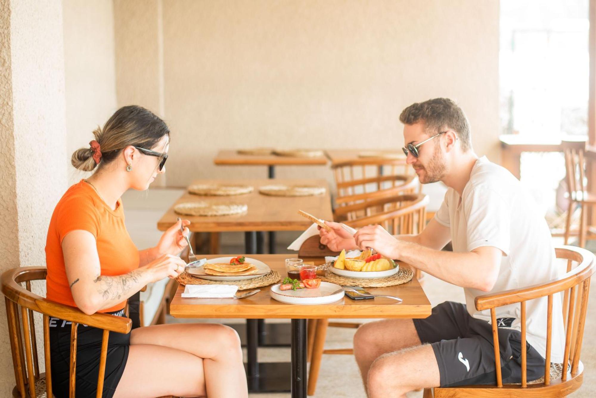 Azuri Bay Otel Galle Dış mekan fotoğraf